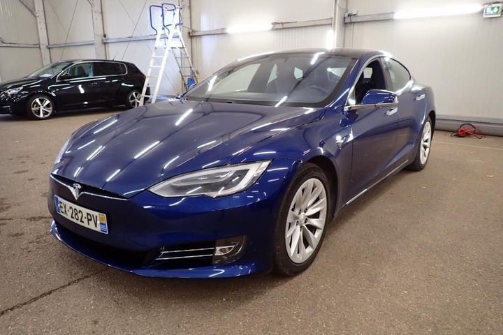 TESLA MODEL S 2018 5yjsa7e20jf250723