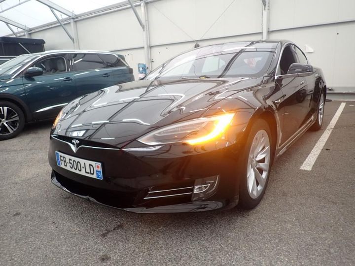 TESLA MODEL S 2018 5yjsa7e20jf276304