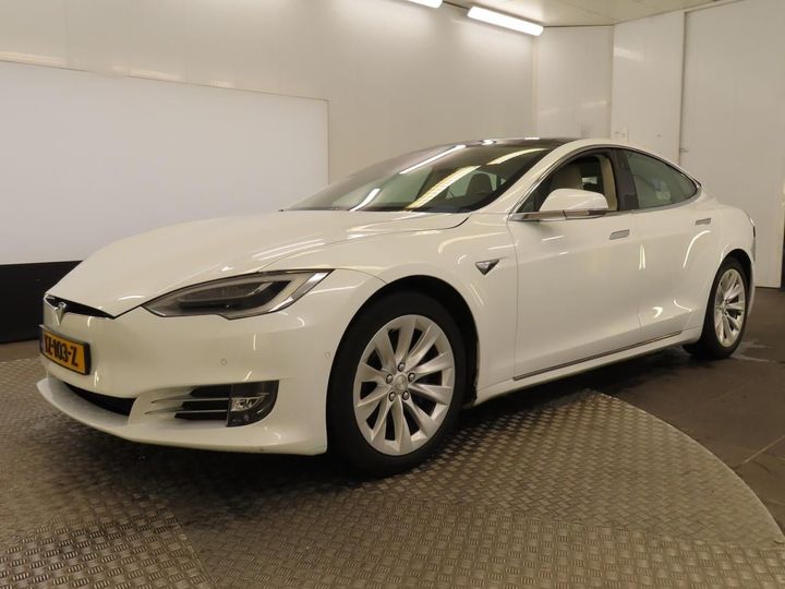 TESLA MODEL S 2018 5yjsa7e20jf277503