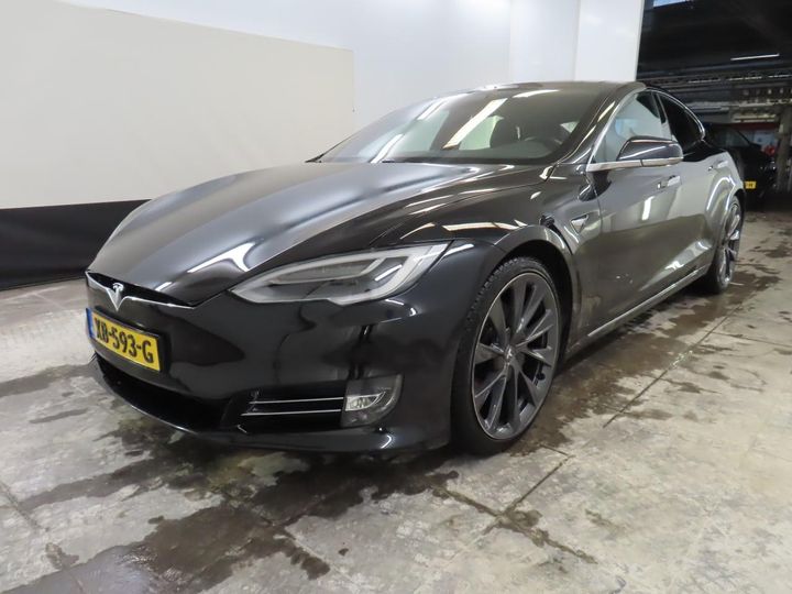 TESLA MODEL S 2018 5yjsa7e20jf282443