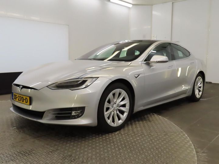 TESLA MODEL S 2018 5yjsa7e20jf285083