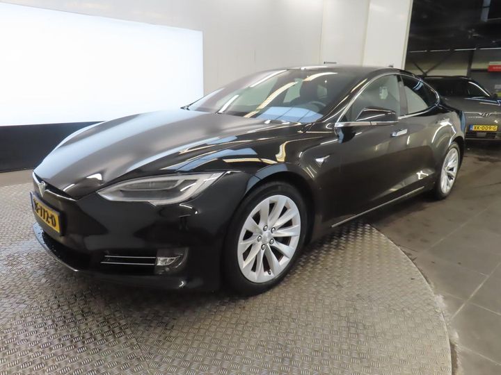 TESLA MODEL S 2018 5yjsa7e20jf285181