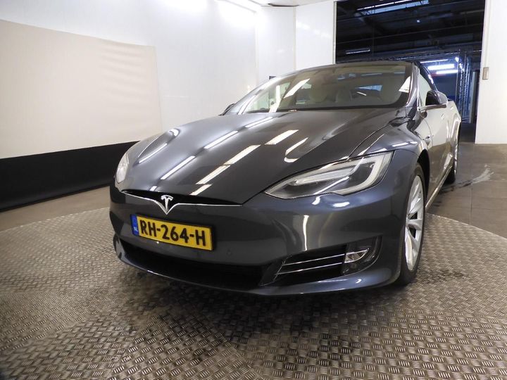 TESLA MODEL S 2017 5yjsa7e21hf221032