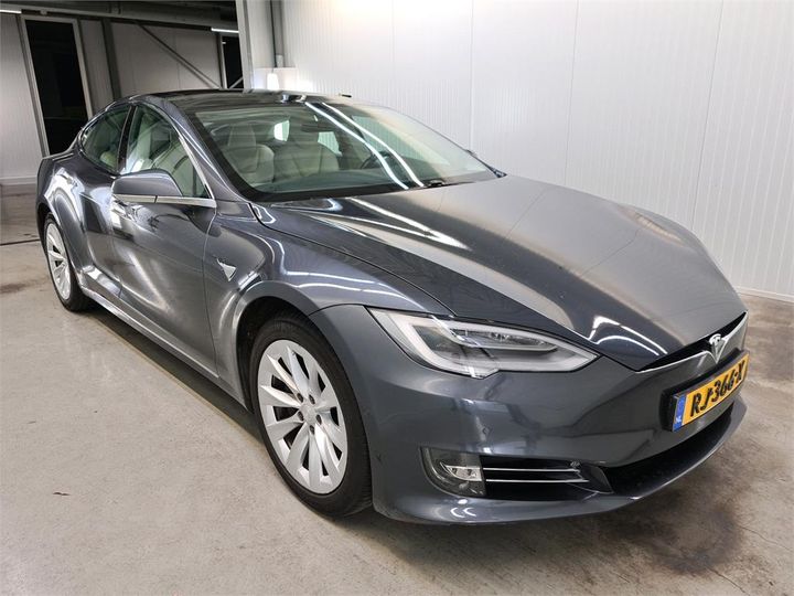 TESLA S 2017 5yjsa7e21hf228045