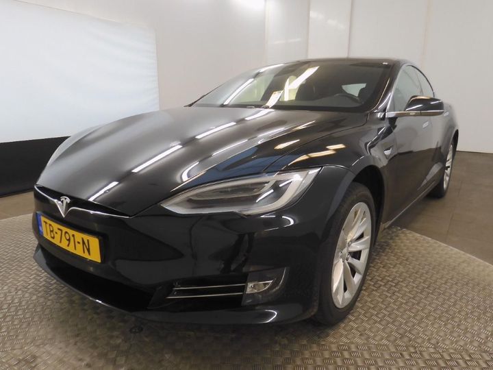 TESLA MODEL S 2018 5yjsa7e21jf252240