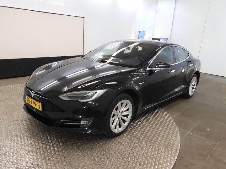 TESLA MODEL S 2018 5yjsa7e21jf252268