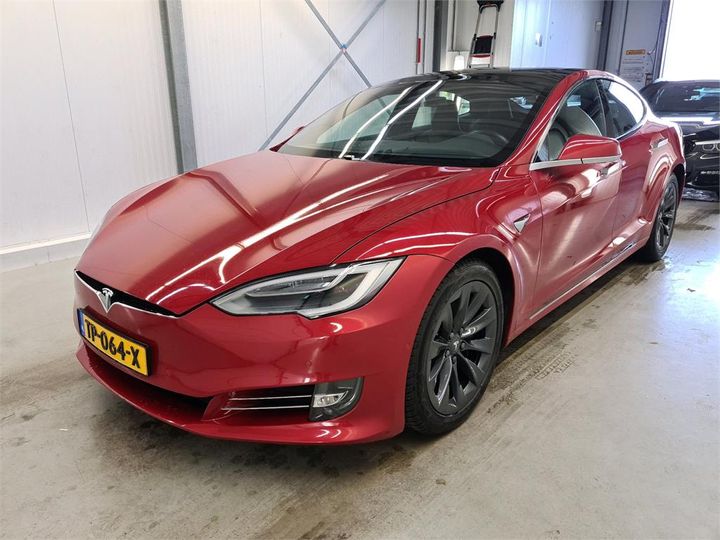 TESLA S 2018 5yjsa7e21jf271600