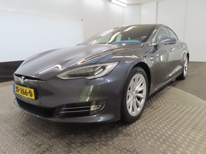 TESLA MODEL S 2018 5yjsa7e21jf285075