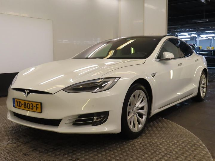 TESLA MODEL S 2018 5yjsa7e21jf285156