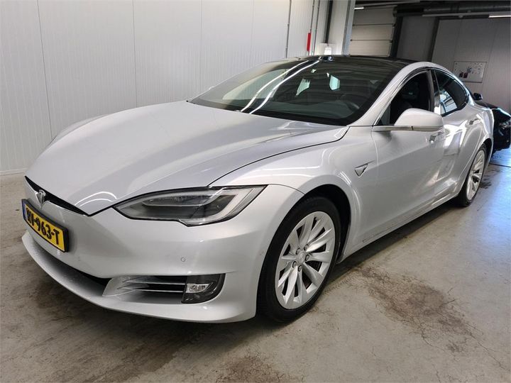 TESLA S 2018 5yjsa7e22jf234362