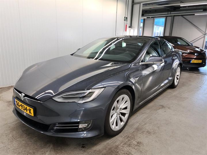 TESLA S 2018 5yjsa7e22jf244034