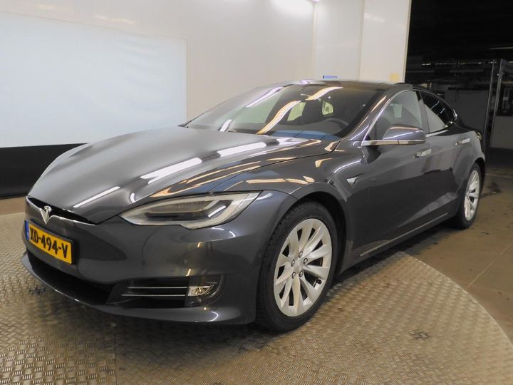 TESLA MODEL S 2018 5yjsa7e22jf285022