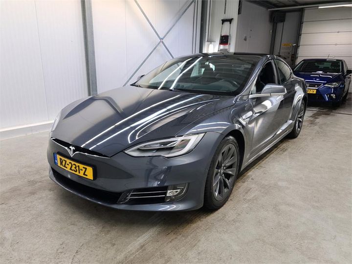 TESLA S 2018 5yjsa7e23jf235262