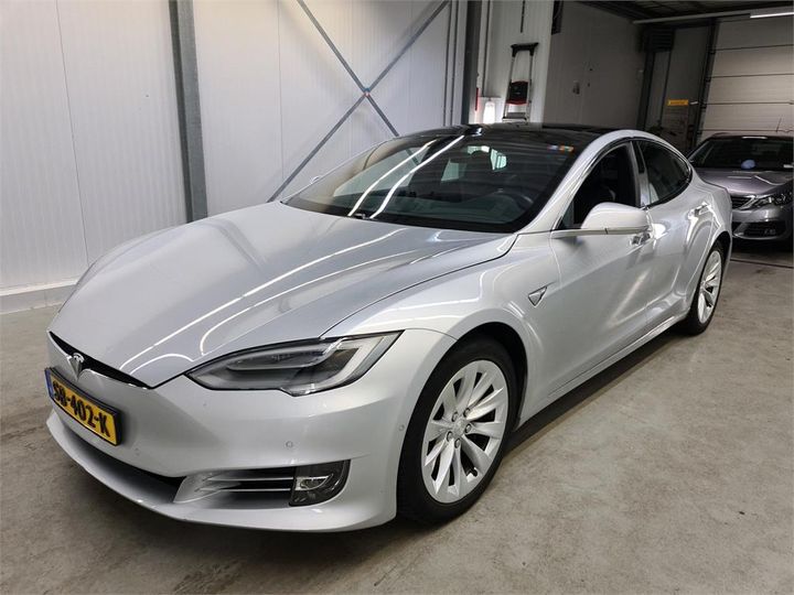 TESLA S 2018 5yjsa7e23jf237559