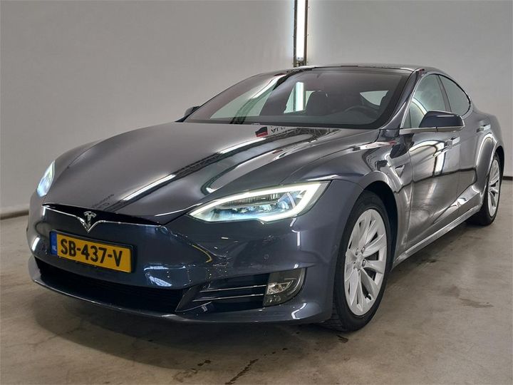 TESLA MODEL S 2018 5yjsa7e24jf238560