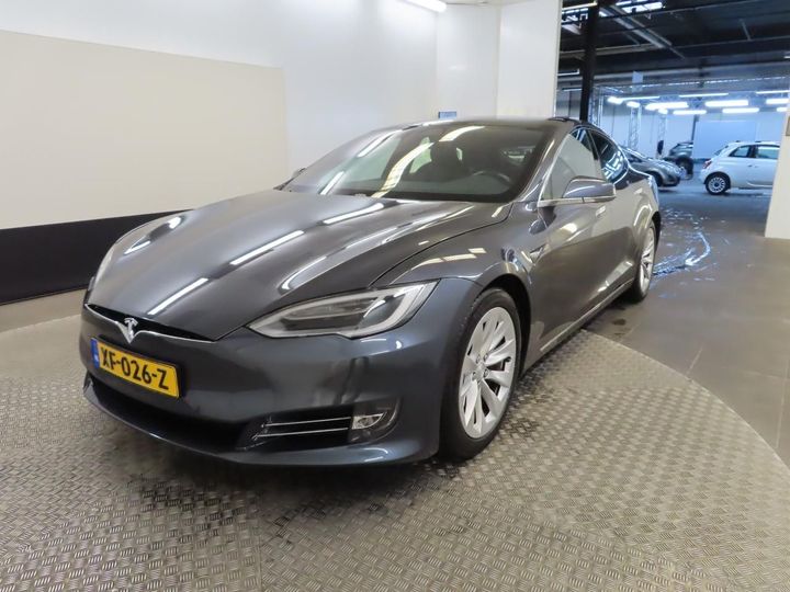 TESLA MODEL S 2018 5yjsa7e24jf285135