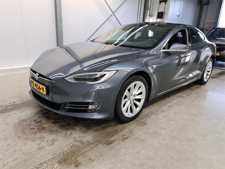 TESLA S 2017 5yjsa7e25hf213614