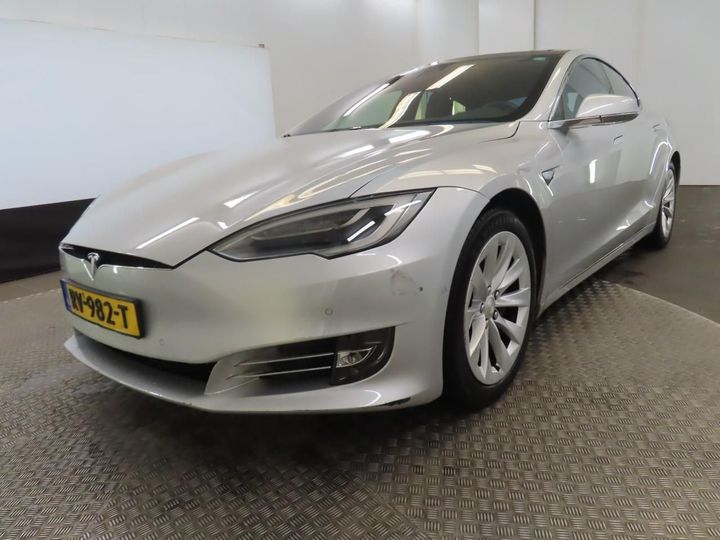 TESLA MODEL S 2018 5yjsa7e25jf234372