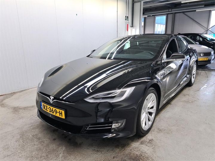 TESLA S 2018 5yjsa7e25jf236414