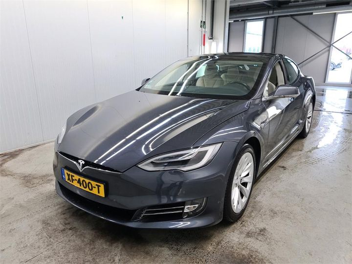 TESLA S 2018 5yjsa7e25jf284527