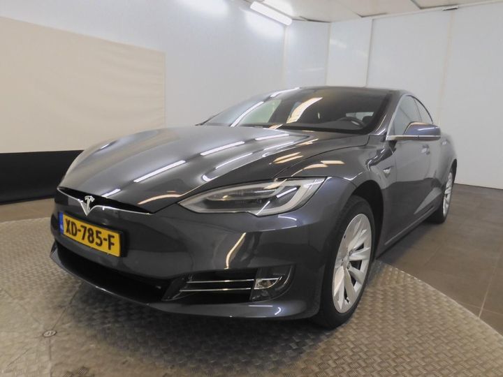 TESLA MODEL S 2018 5yjsa7e26jf285184