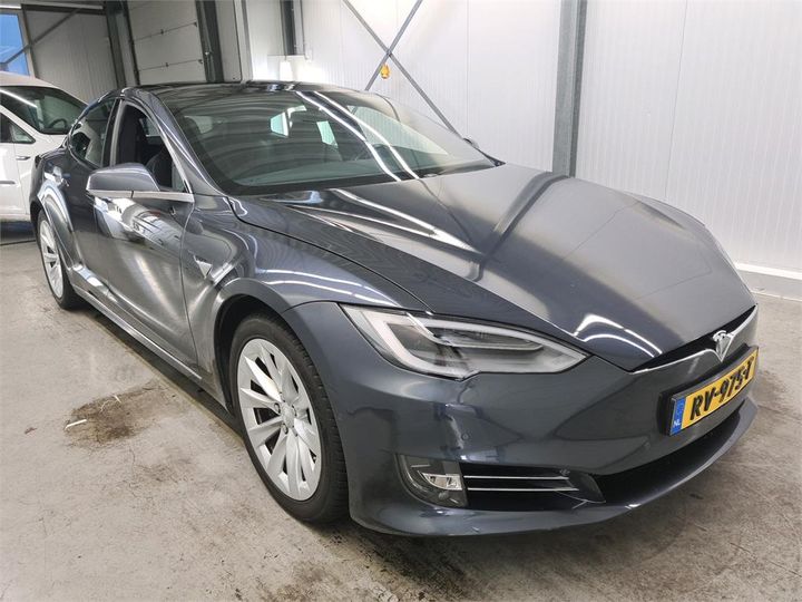 TESLA S 2018 5yjsa7e27jf234356