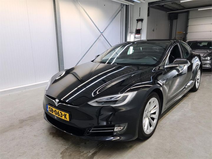 TESLA S 2018 5yjsa7e27jf236415