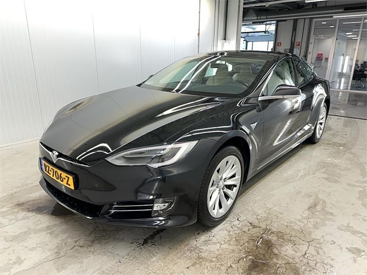 TESLA S 2018 5yjsa7e28jf237072