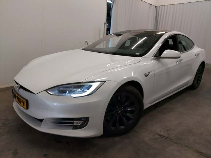 TESLA MODEL 2018 5yjsa7e28jf238660