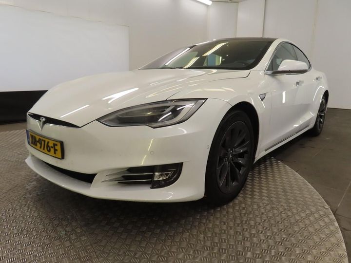 TESLA MODEL S 2018 5yjsa7e28jf282559