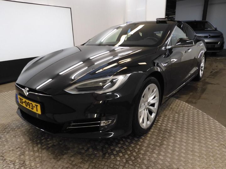 TESLA MODEL S 2018 5yjsa7e28jf285171