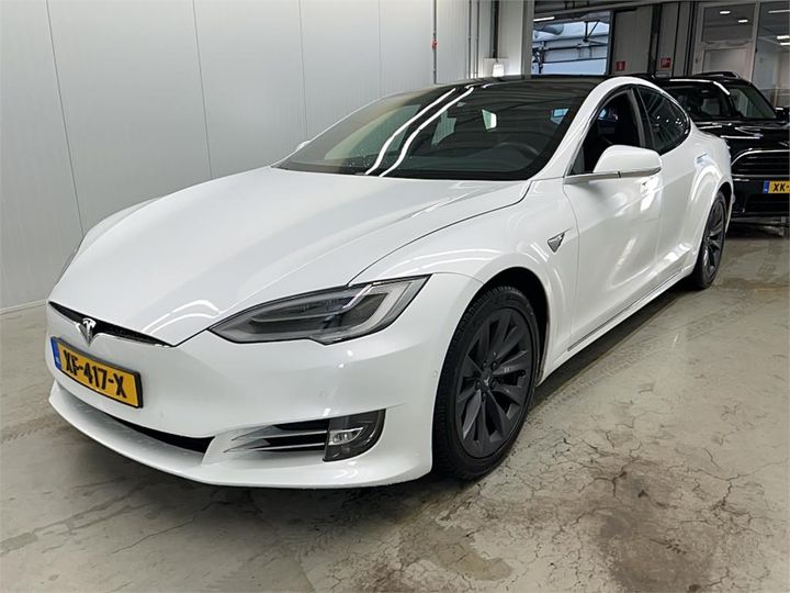 TESLA S 2018 5yjsa7e28jf288569