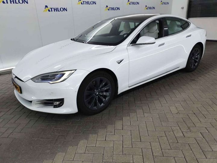 TESLA MODEL S 2018 5yjsa7e29jf271800