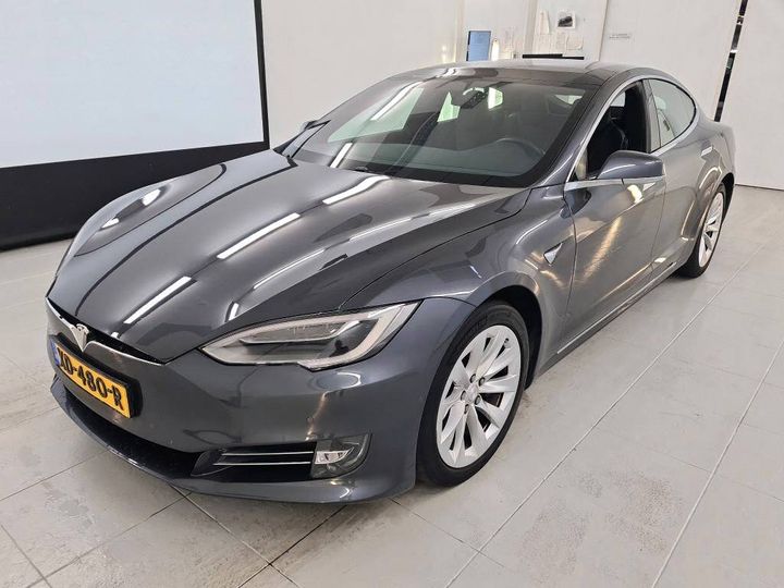 TESLA MODEL S 2018 5yjsa7e2xjf284510