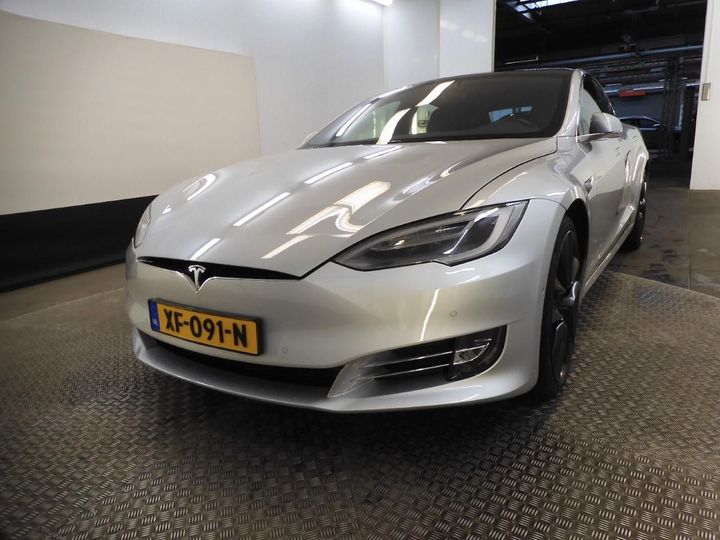 TESLA MODEL S 2018 5yjsa7e45jf282018