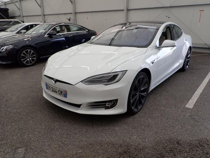 TESLA MODEL S 2018 5yjsa7e4xjf259172