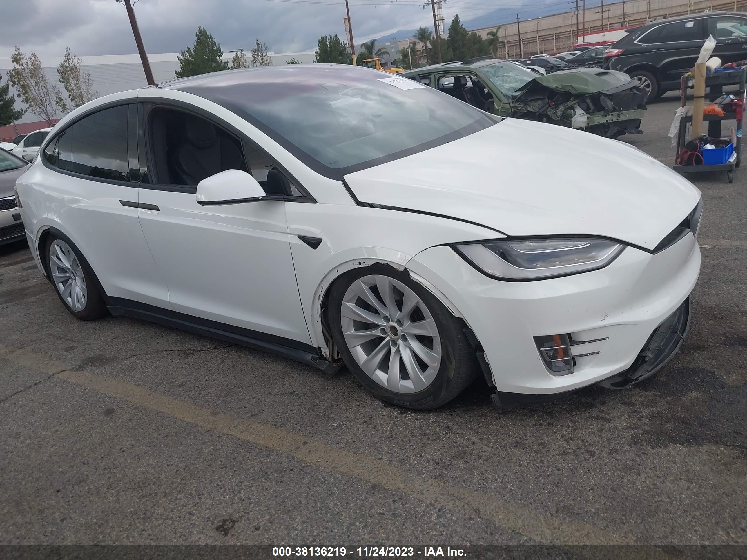 TESLA MODEL X 2018 5yjxcae21jf120916