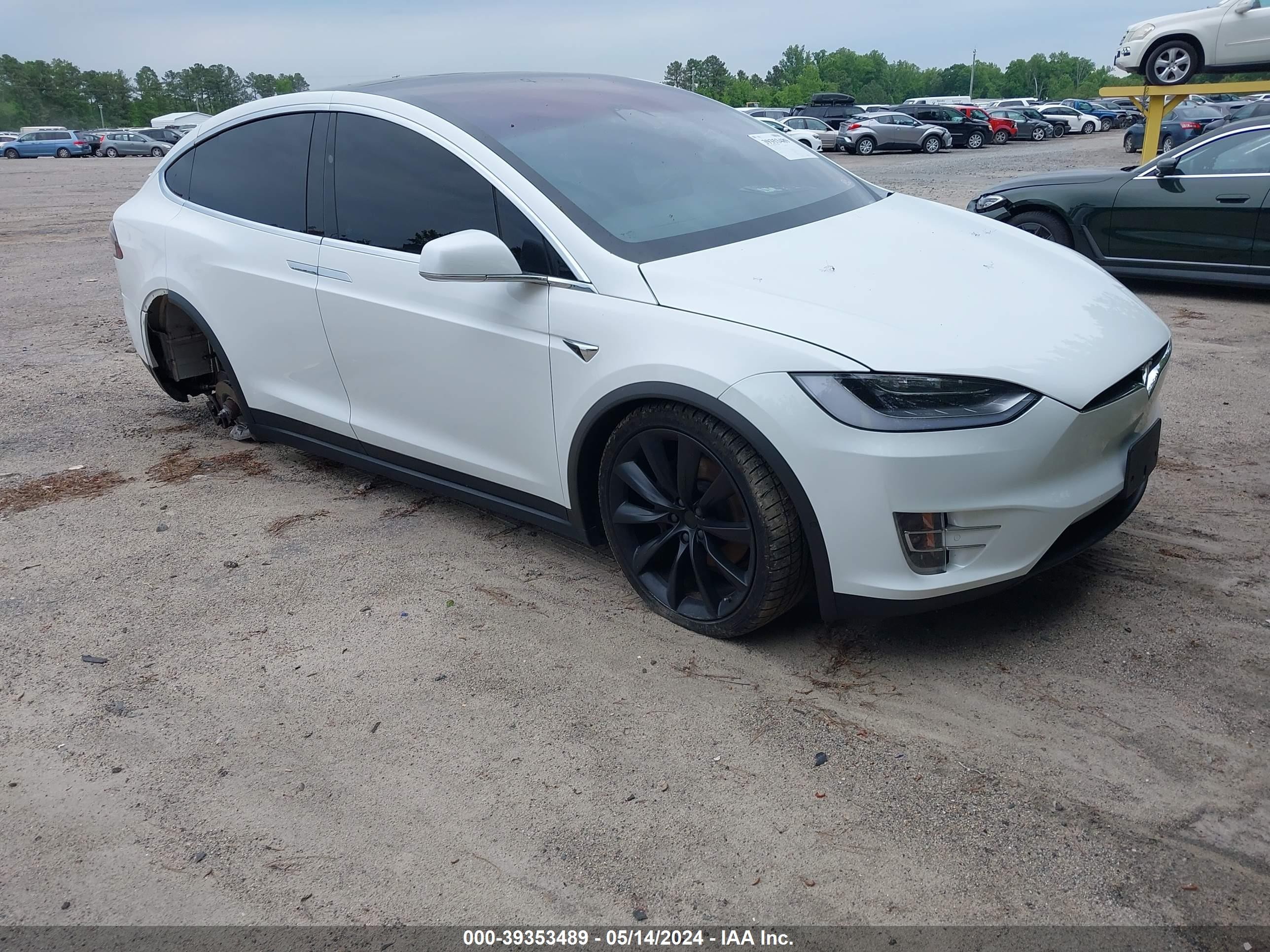 TESLA MODEL X 2020 5yjxcae24lf240096