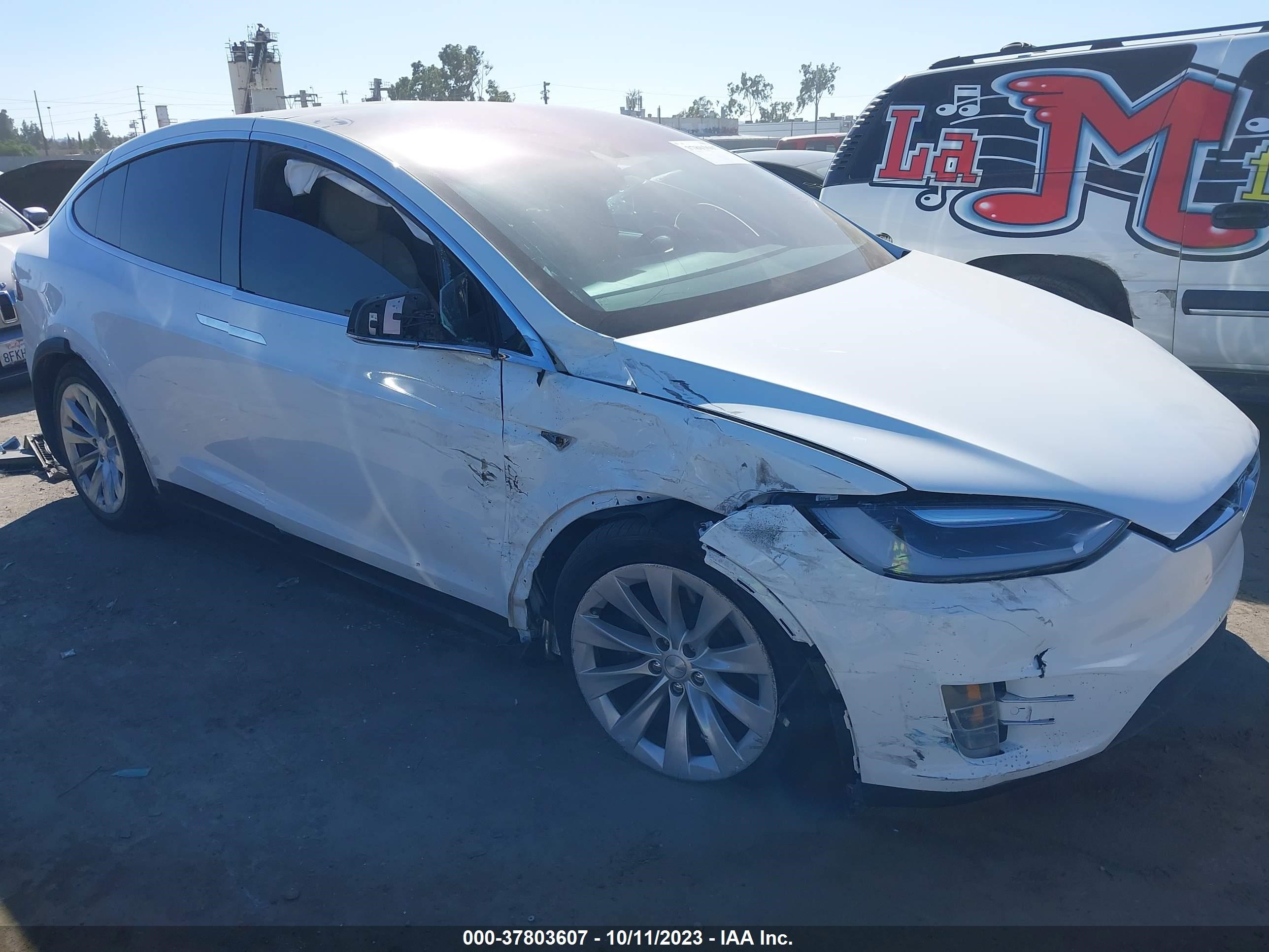 TESLA MODEL X 2016 5yjxcbe21gf010902