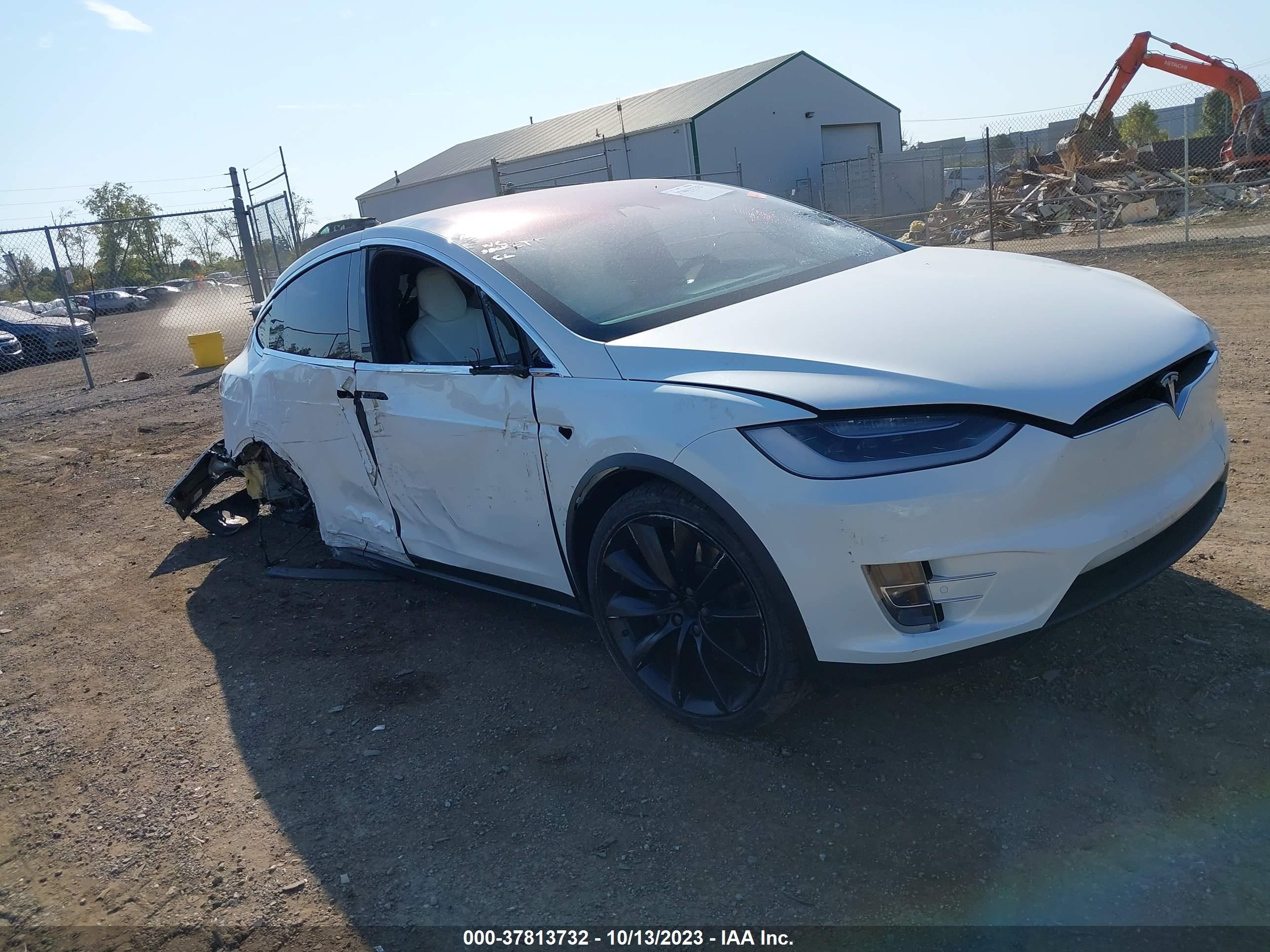 TESLA MODEL X 2018 5yjxcbe21jf086210