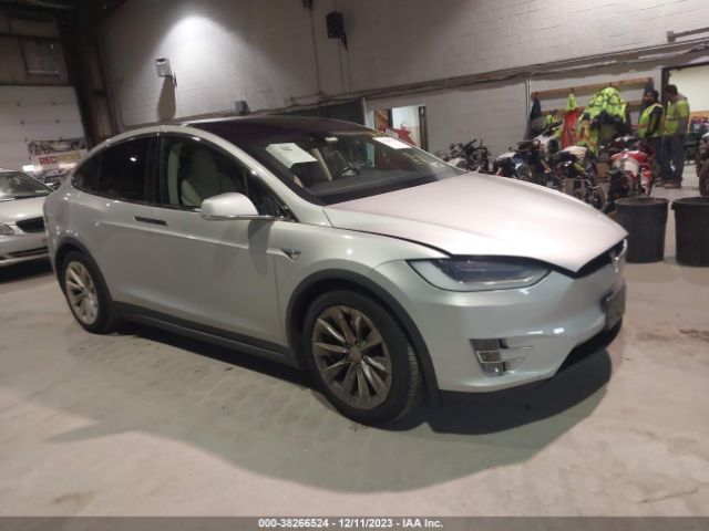 TESLA MODEL X 2018 5yjxcbe24jf090977