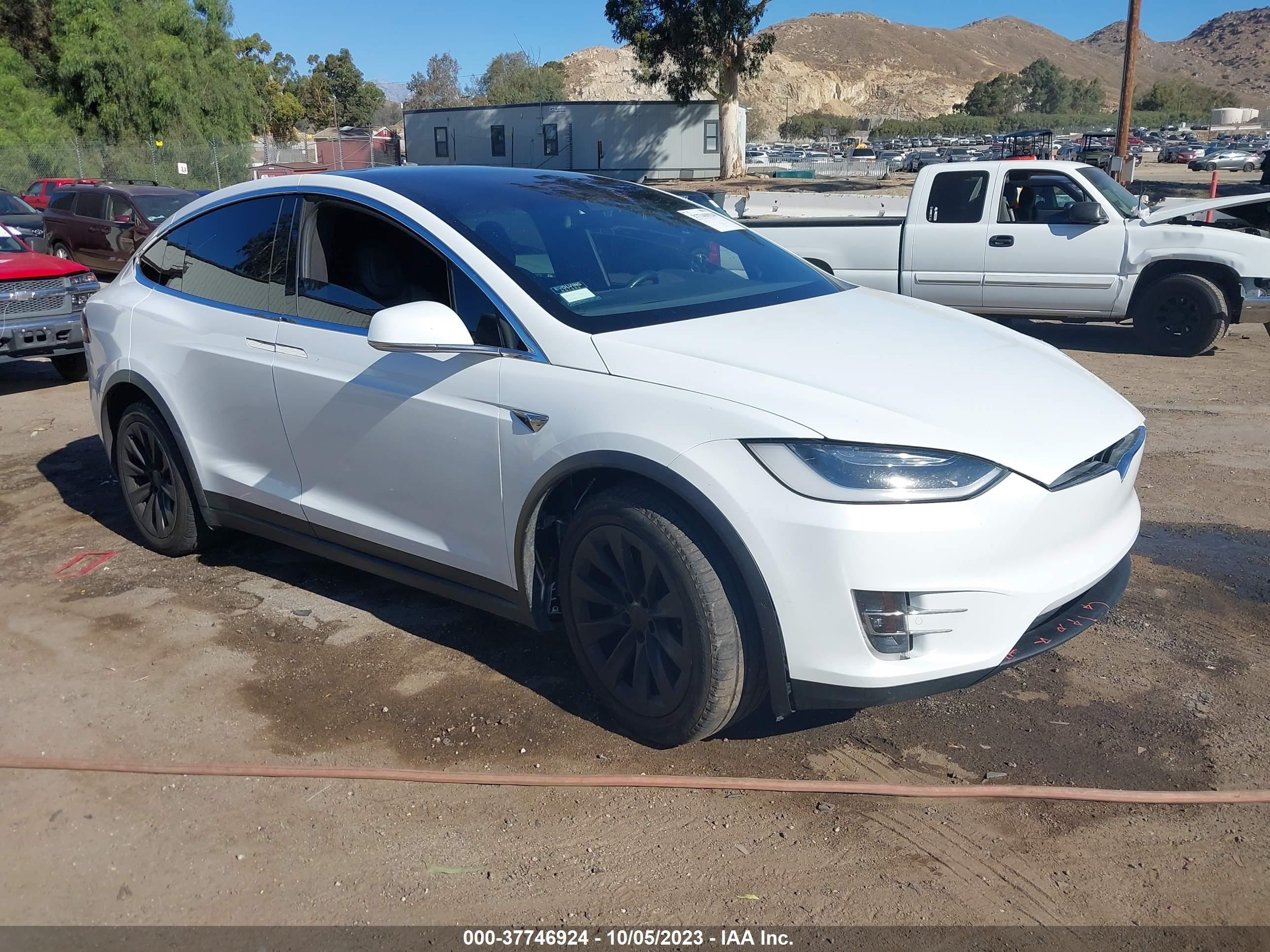 TESLA MODEL X 2017 5yjxcbe25hf049560