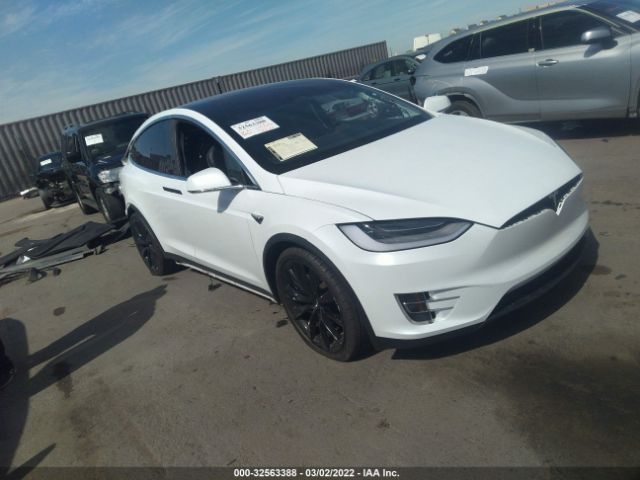 TESLA MODEL X 2017 5yjxcbe2xhf044502