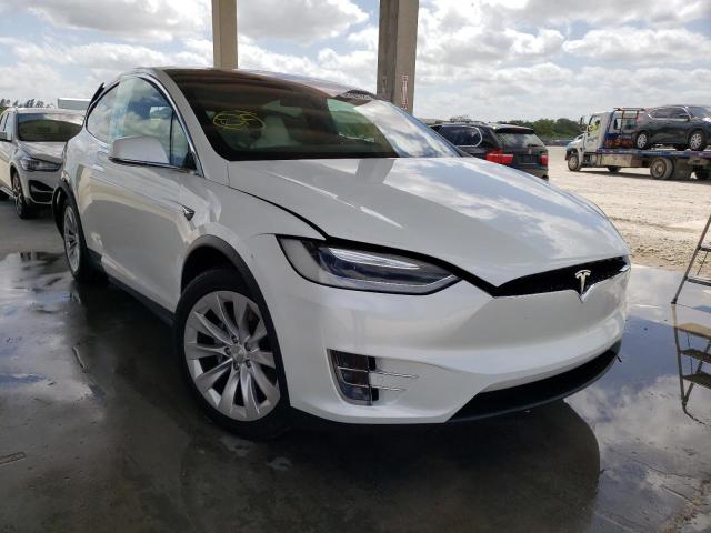 TESLA MODEL X 2017 5yjxcbe2xhf063695