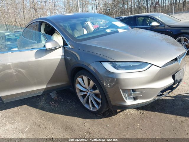 TESLA MODEL X 2016 5yjxcbe40gfs00529