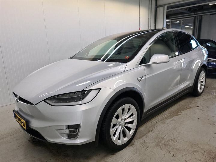 TESLA X 2017 5yjxcce21hf063736