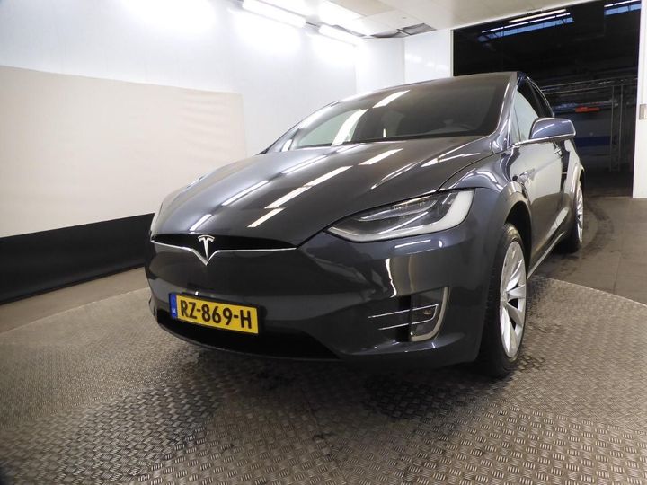 TESLA MODEL X 2018 5yjxcce21jf082132