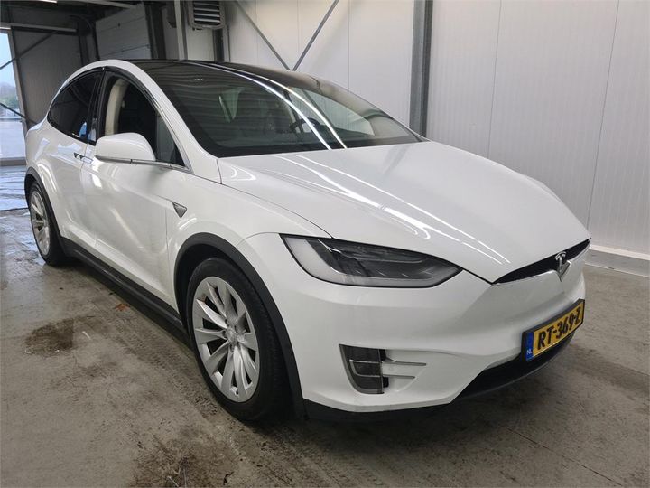 TESLA X 2018 5yjxcce24hf075556