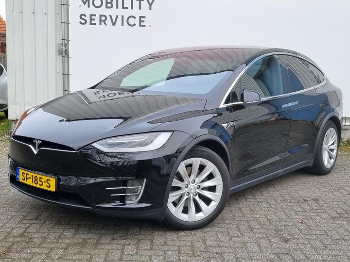 TESLA MODEL 2018 5yjxcce25jf085924