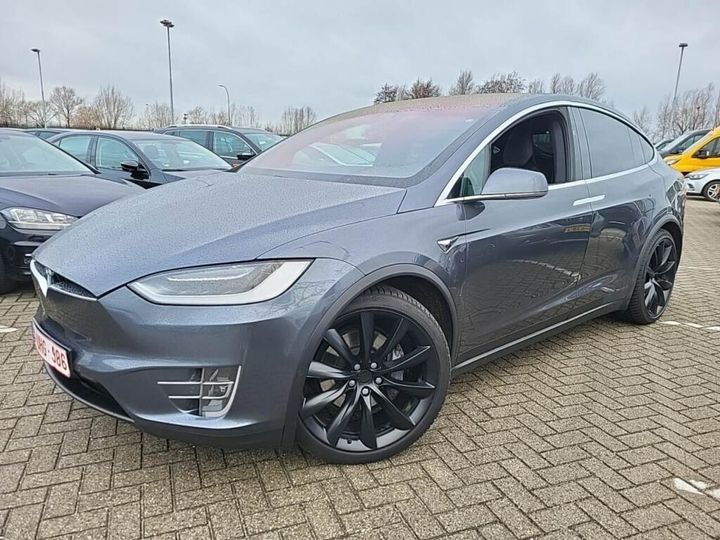 TESLA MODEL 2018 5yjxcce29jf092245